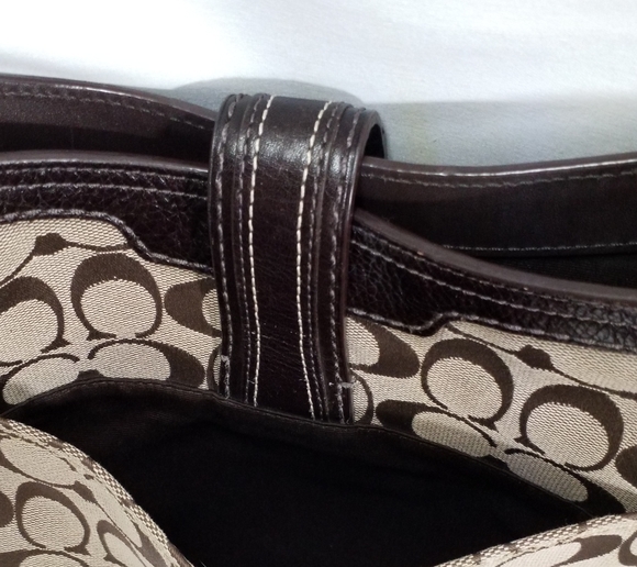 Coach Hampton Hobo Bag - Picture 5 of 8